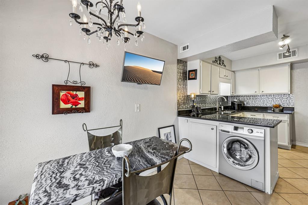 Hollows North Condo - Residential