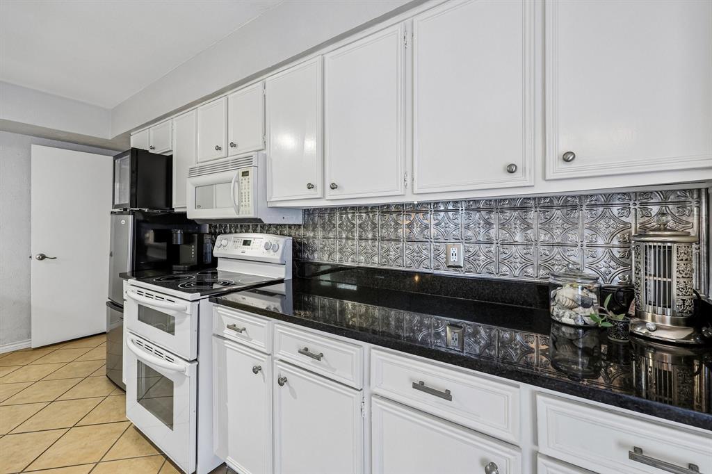 Hollows North Condo - Residential