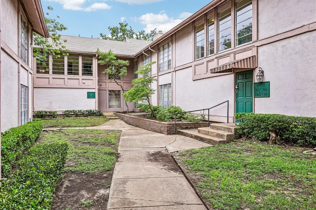 Hollows North Condo - Residential
