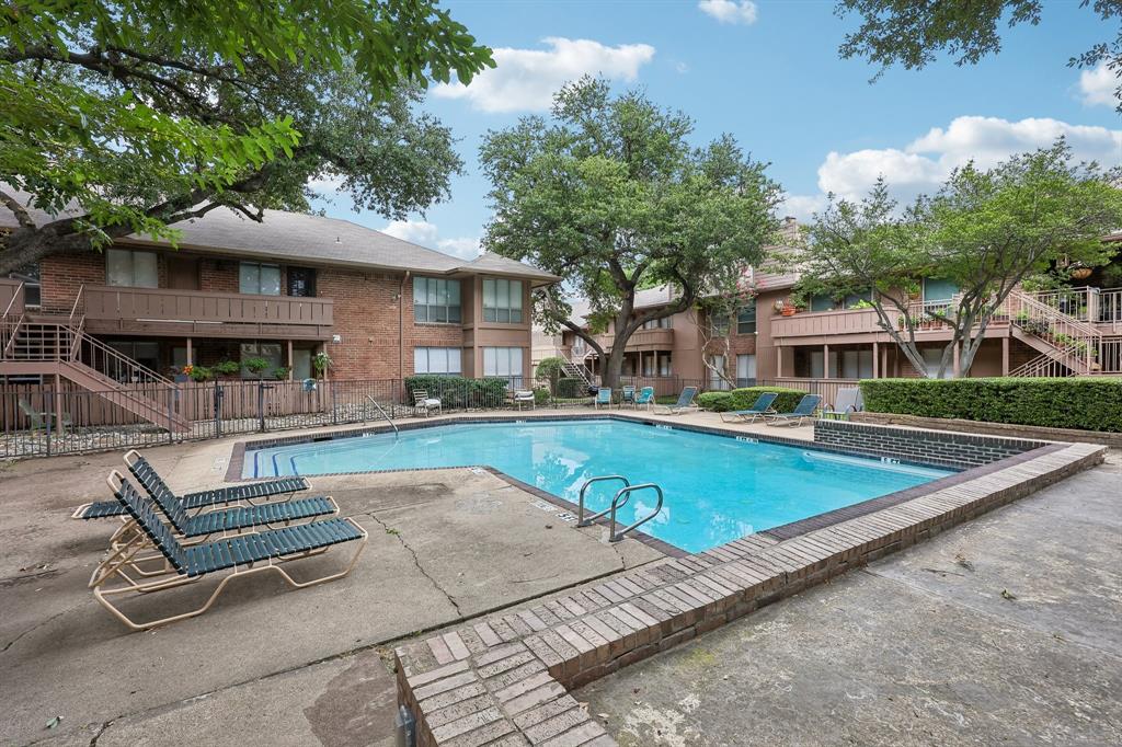 Hollows North Condo - Residential