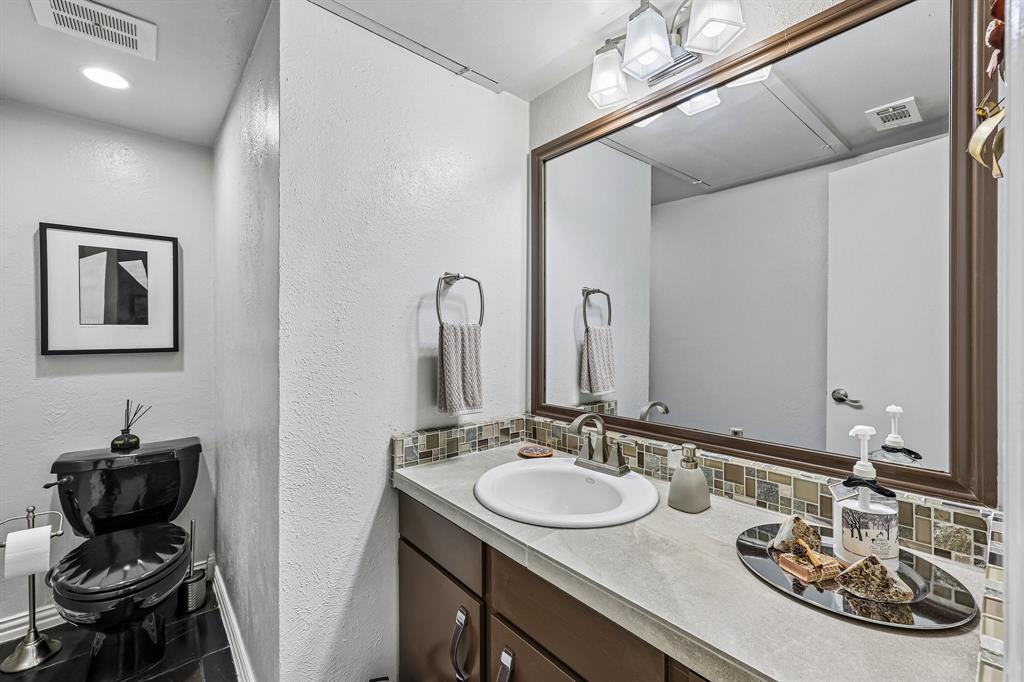 Hollows North Condo - Residential