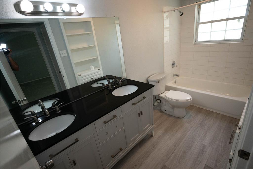BUCKNER PARK - Residential