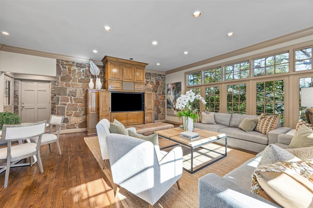 Bellaire Estates - Residential