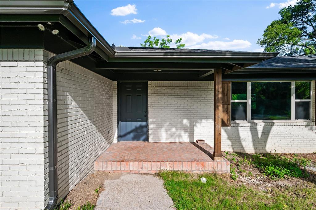 Robertson D Sub - Residential