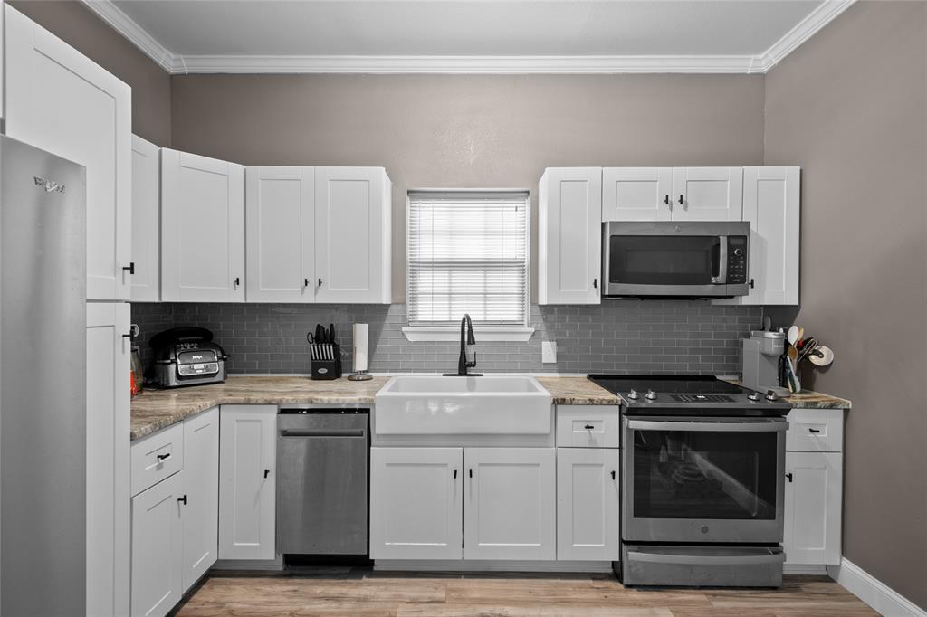 Blue Water Oaks - Residential