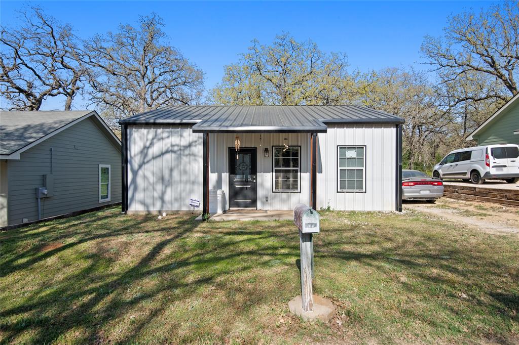 Blue Water Oaks - Residential