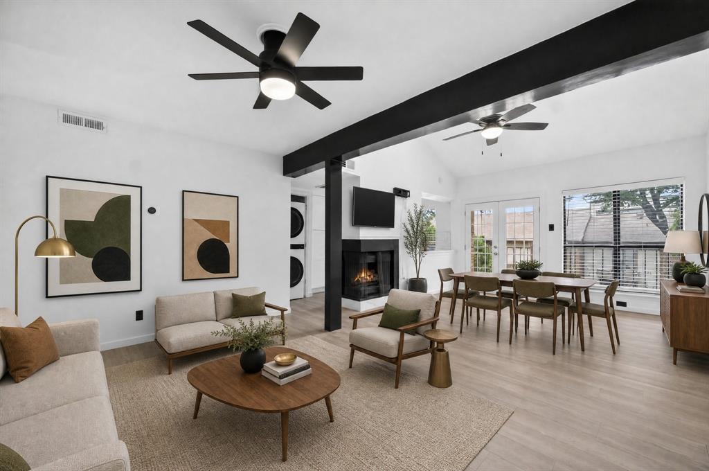 Holly Oaks Twnhms - Residential