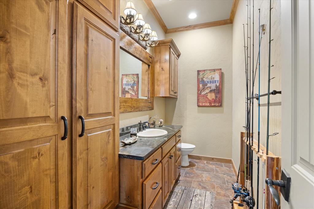 WESTERN HILLS HARBOR - Residential