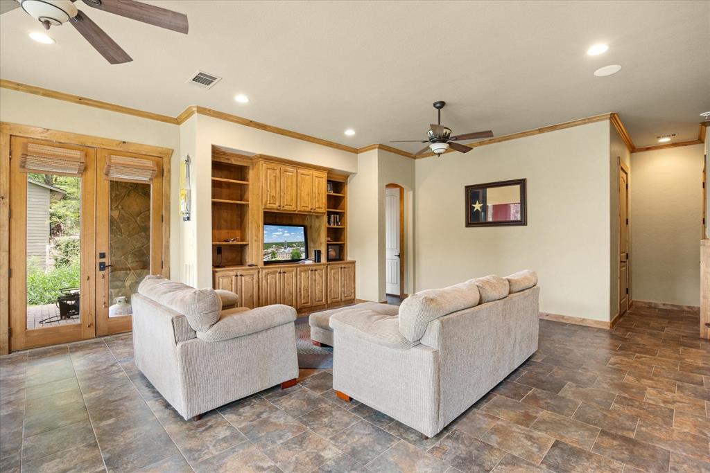 WESTERN HILLS HARBOR - Residential