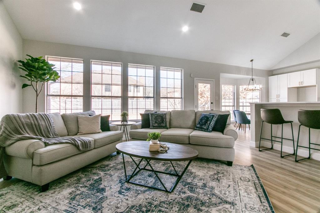 ROSS DOWNS ESTATES - Residential