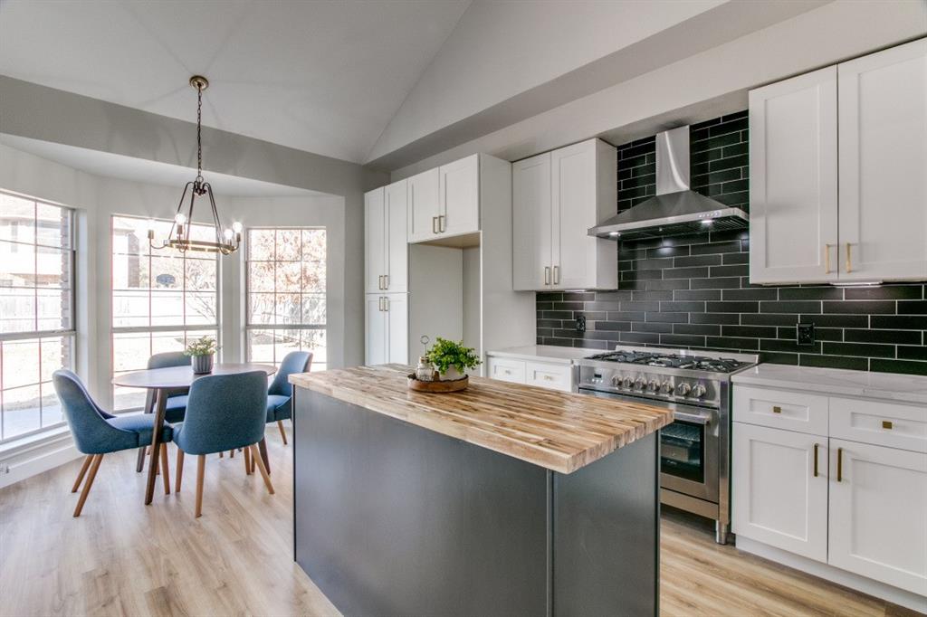 ROSS DOWNS ESTATES - Residential