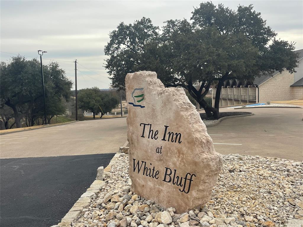 White Bluff #27 - Land