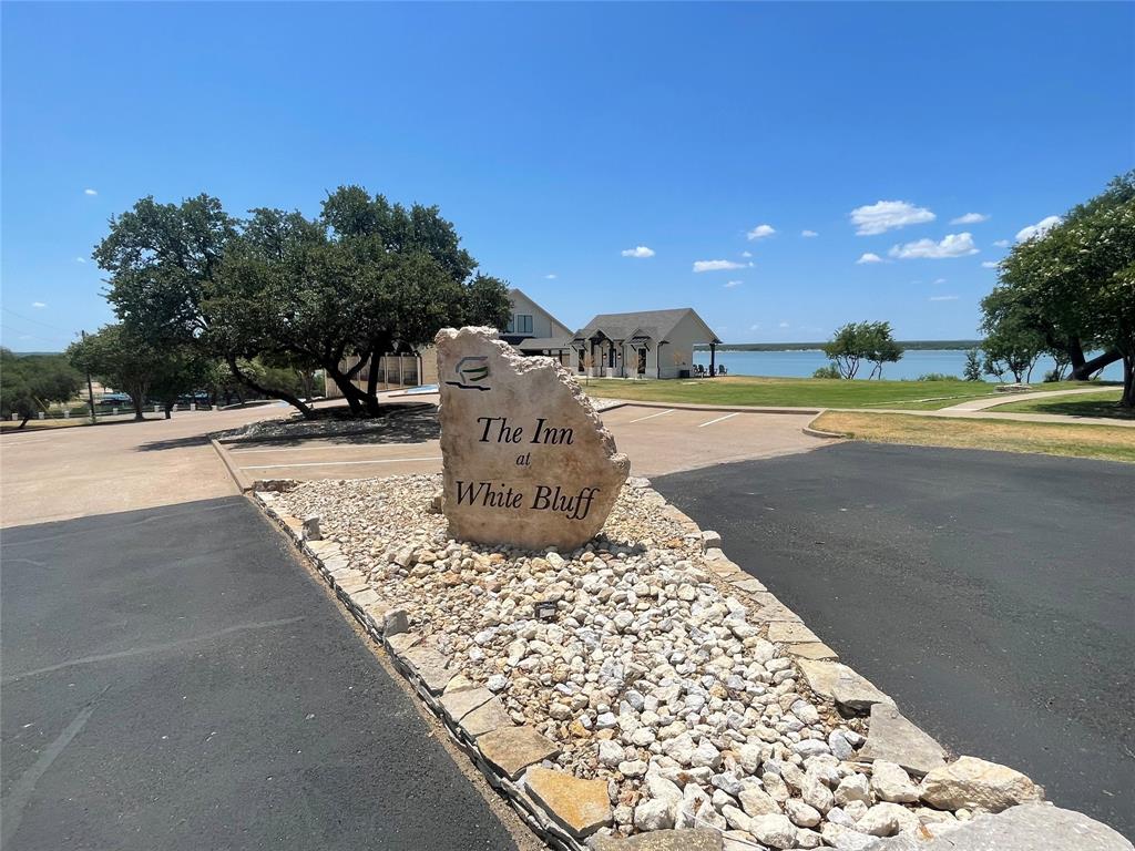 White Bluff #27 - Land