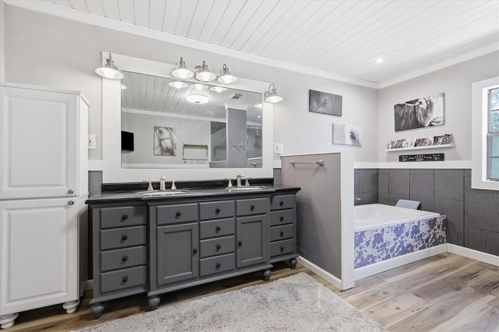 Walker H - Residential