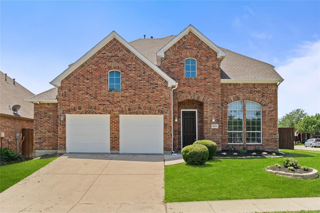 SELLER OFFERS $5,000 IN CONCESSIONS TO BUY DOWN RATE! Welcome to your next home in the highly sought after Woodbridge community in Sachse. Ideally located just minutes from President George Bush Turnpike, this beautifully updated corner lot home offers convenience, space, and lifestyle all in one. Enjoy easy access to shopping, dining, parks, community pools, and the Woodbridge Golf Club.
This spacious home features 4 bedrooms, including a first floor primary suite, a dedicated office, and a formal dining area. The open concept layout seamlessly connects the kitchen, living area, and breakfast nook, perfect for everyday living and entertaining. Upstairs, you will find 3 generously sized bedrooms, including a Jack and Jill bath plus a second full bath, along with a game room and media room for added flexibility and fun.
Recently renovated and move in ready, this home combines comfort, functionality, and style while offering the lifestyle you have been looking for.