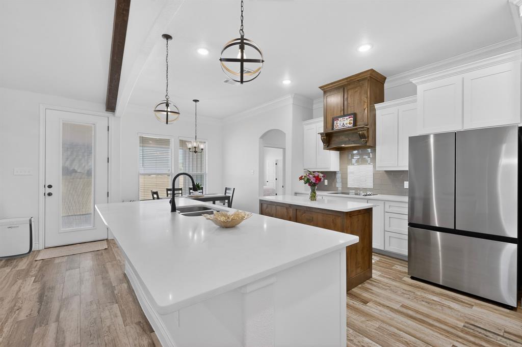 Remington Park Esates Ph - Residential
