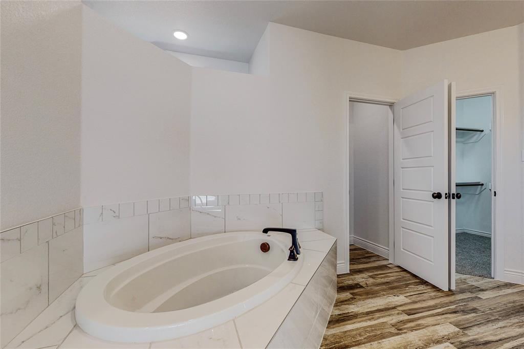 Remington Park Esates Ph - Residential