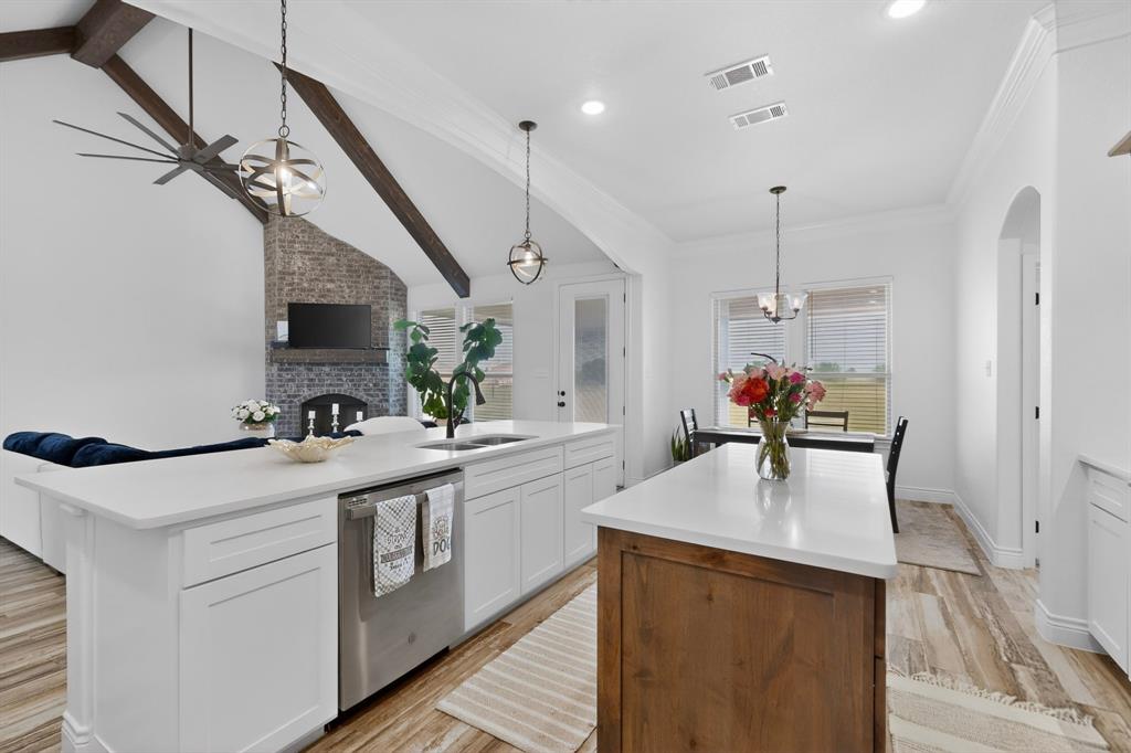 Remington Park Esates Ph - Residential