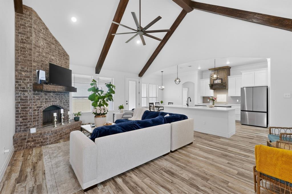 Remington Park Esates Ph - Residential