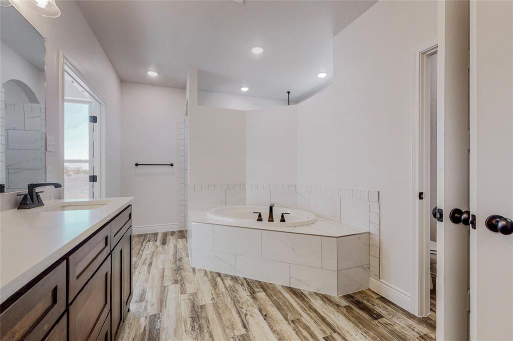 Remington Park Esates Ph - Residential