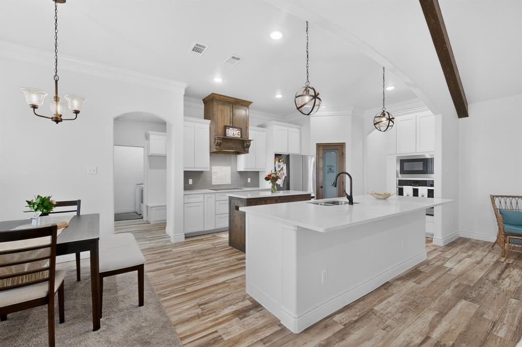 Remington Park Esates Ph - Residential