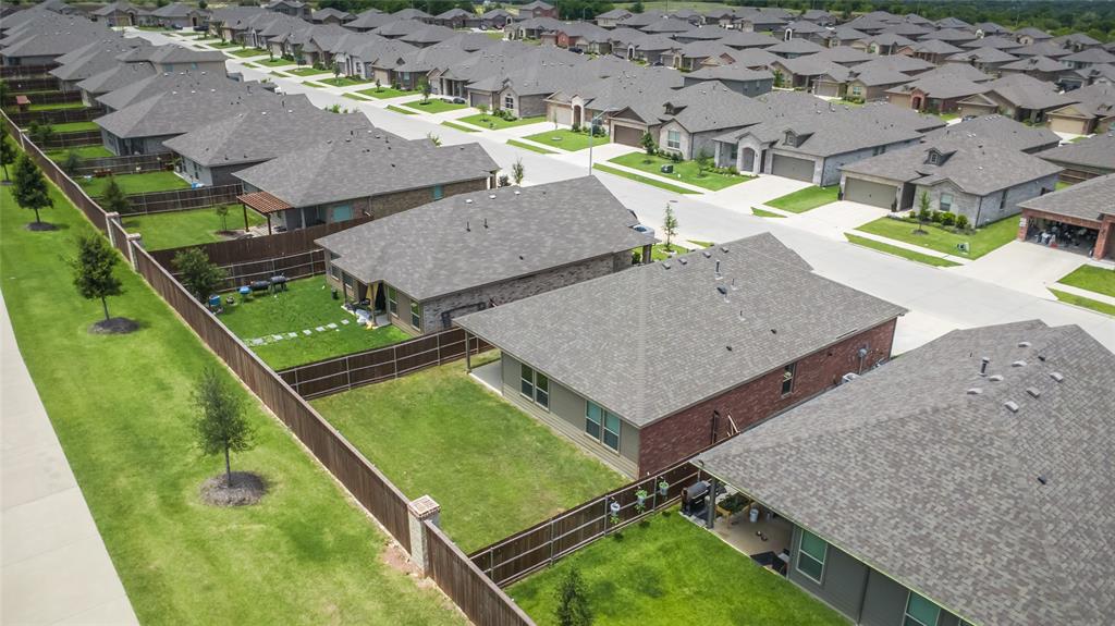 CHAPEL CREEK - Residential