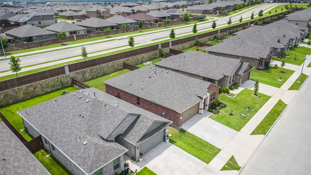 CHAPEL CREEK - Residential