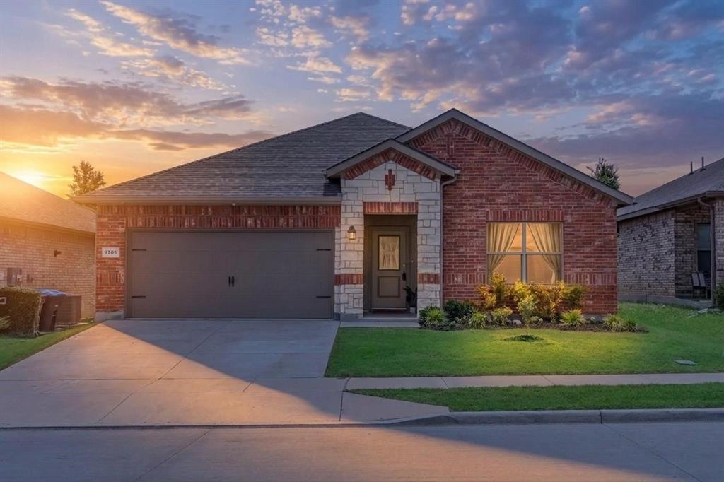 CHAPEL CREEK - Residential
