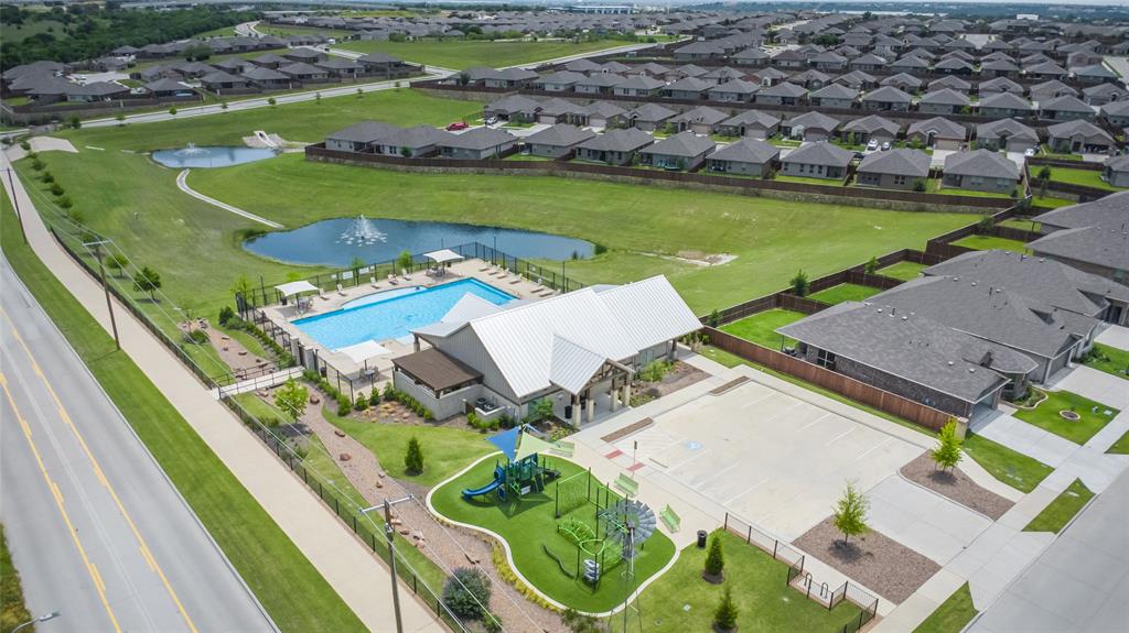 CHAPEL CREEK - Residential
