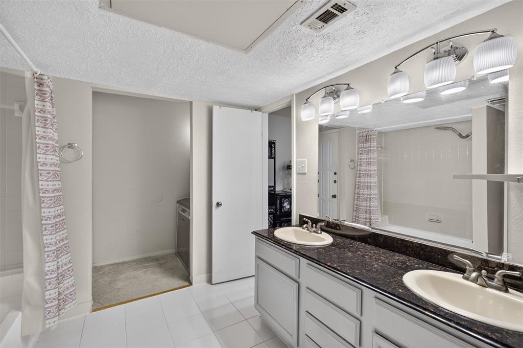 Casa Blanca Condos - Residential