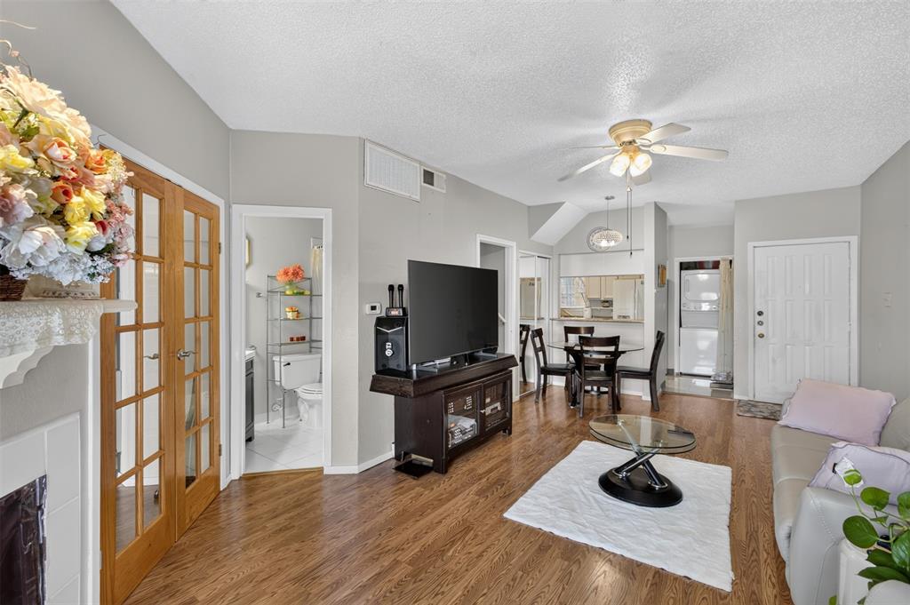 Casa Blanca Condos - Residential