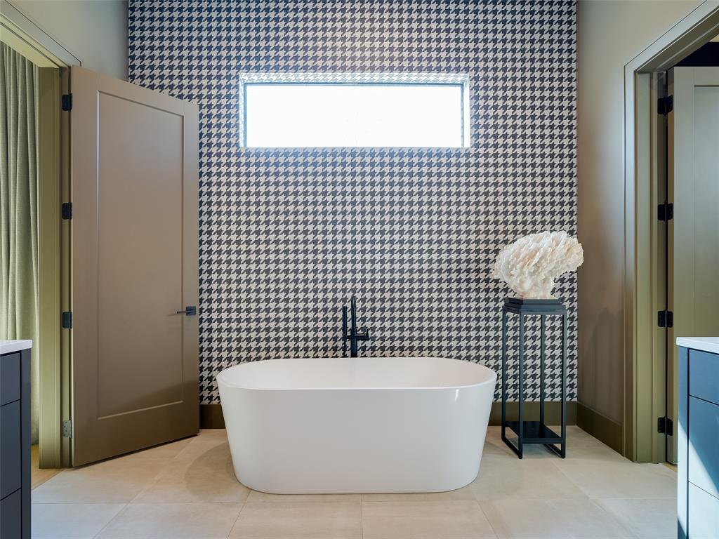 Preston Hollow Vlg Ph Three - Residential