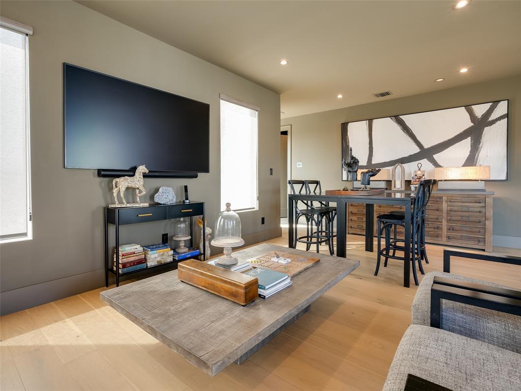 Preston Hollow Vlg Ph Three - Residential