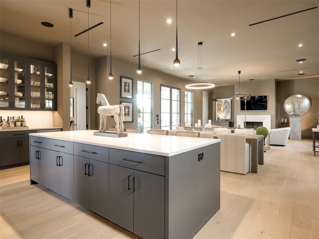 Preston Hollow Vlg Ph Three - Residential