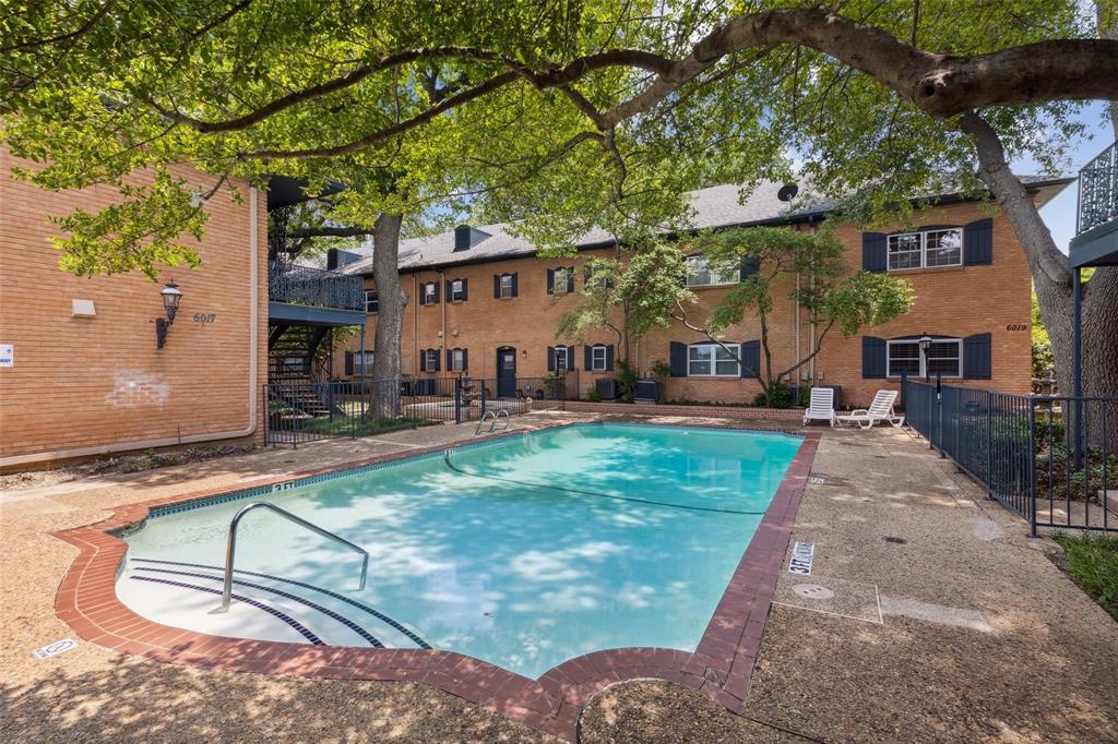 La Fontaine Condo - Residential