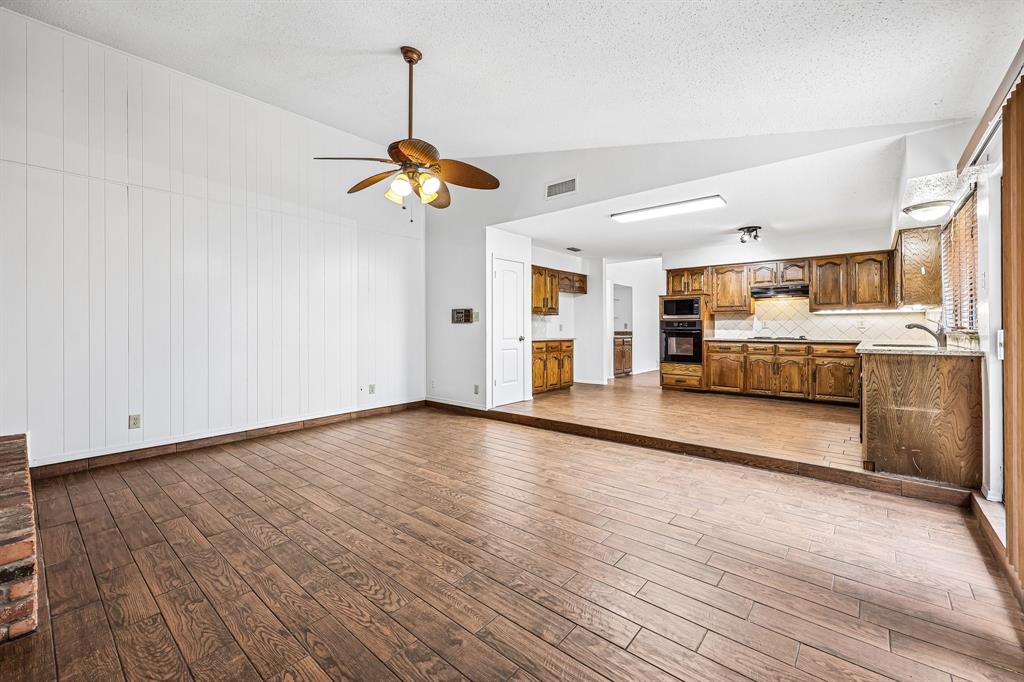544 Place Sec One - Residential