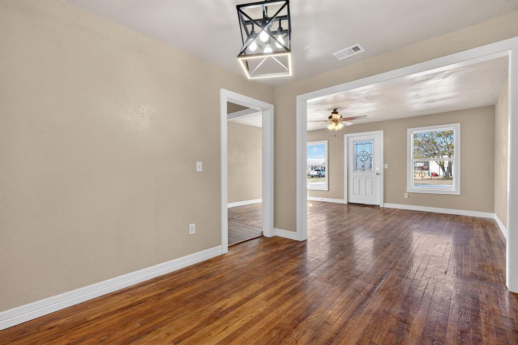 Chapman 1st Add - Residential