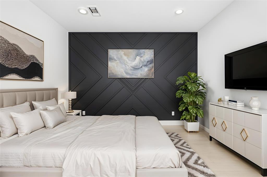 lincoln Manor - Residential