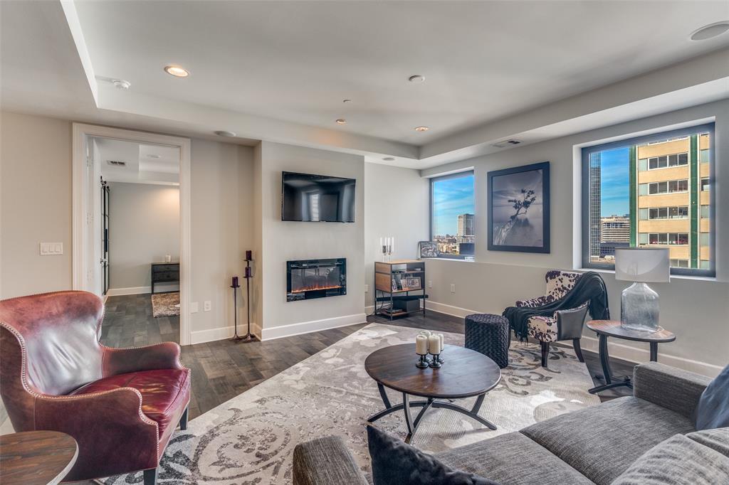 1505 Elm Street Condo - Residential