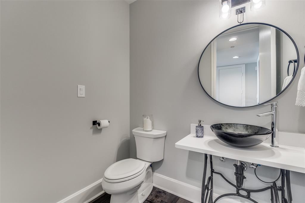 1505 Elm Street Condo - Residential