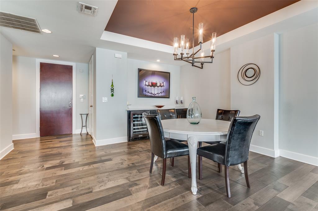 1505 Elm Street Condo - Residential