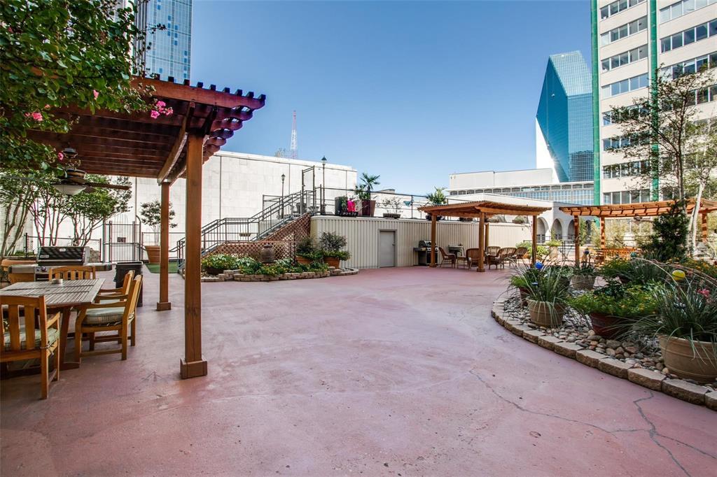 1505 Elm Street Condo - Residential