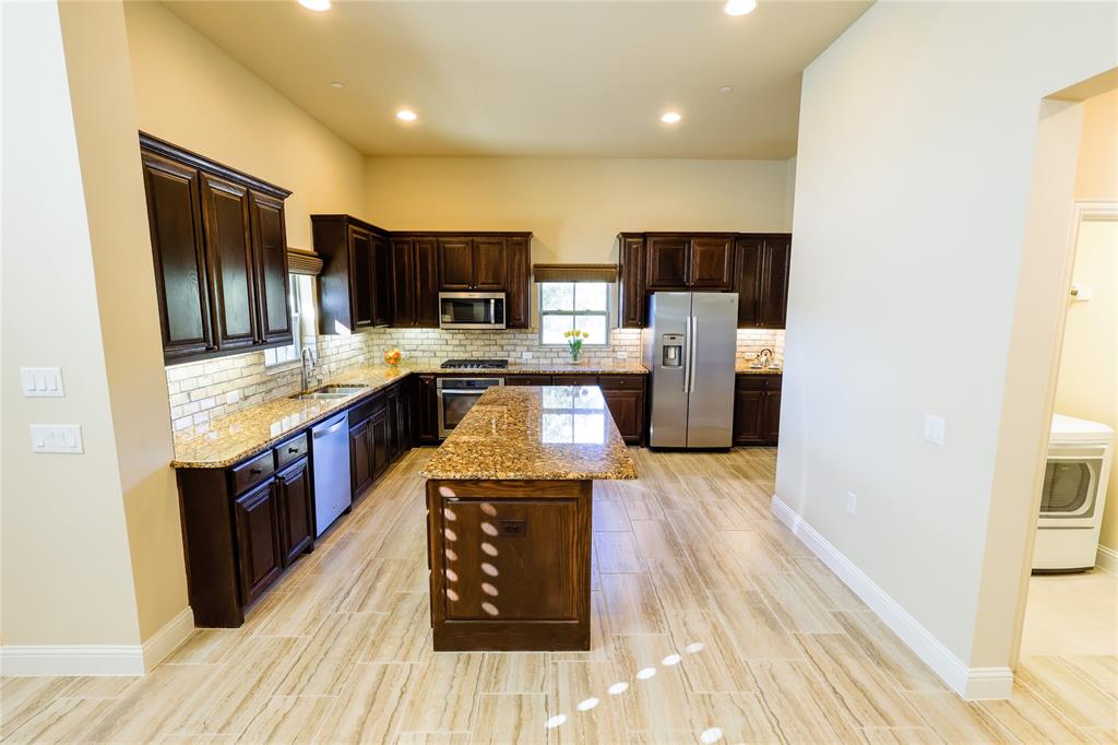 Viridian Village 1F - Residential