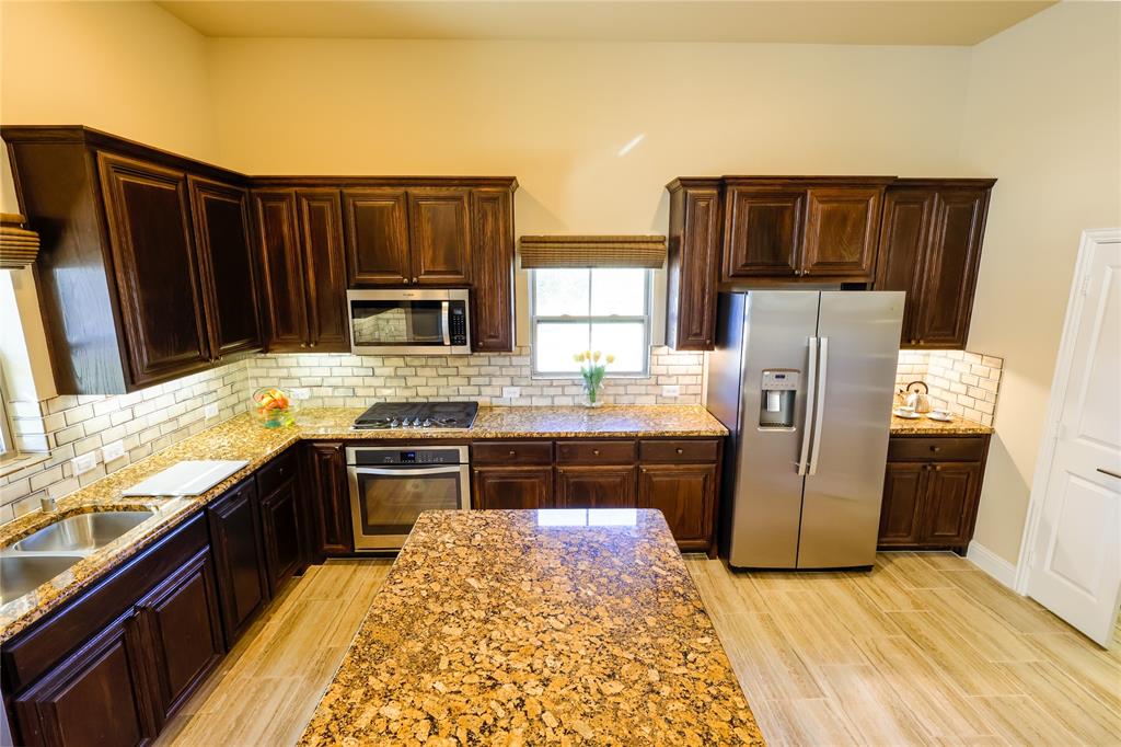 Viridian Village 1F - Residential