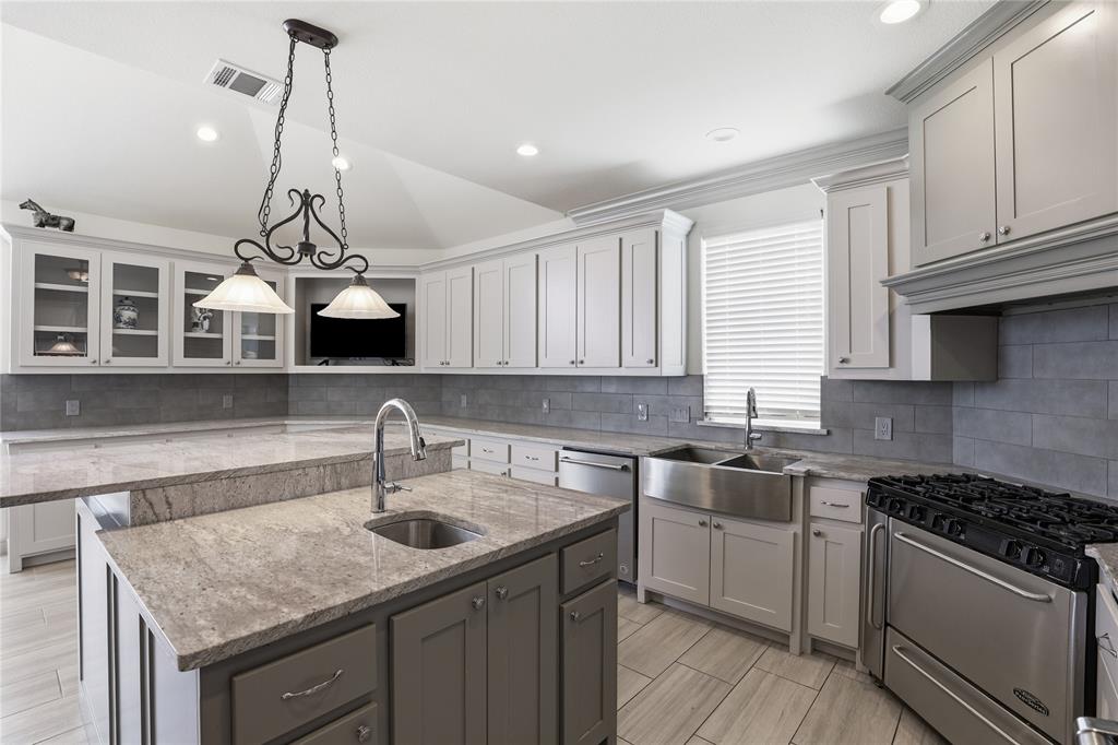 Rollins Hills Estates - Residential