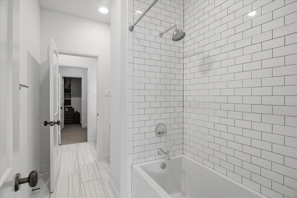 Point Vista at Parks of Aledo - Residential