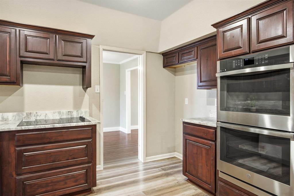 Decordova Bend Estate - Residential