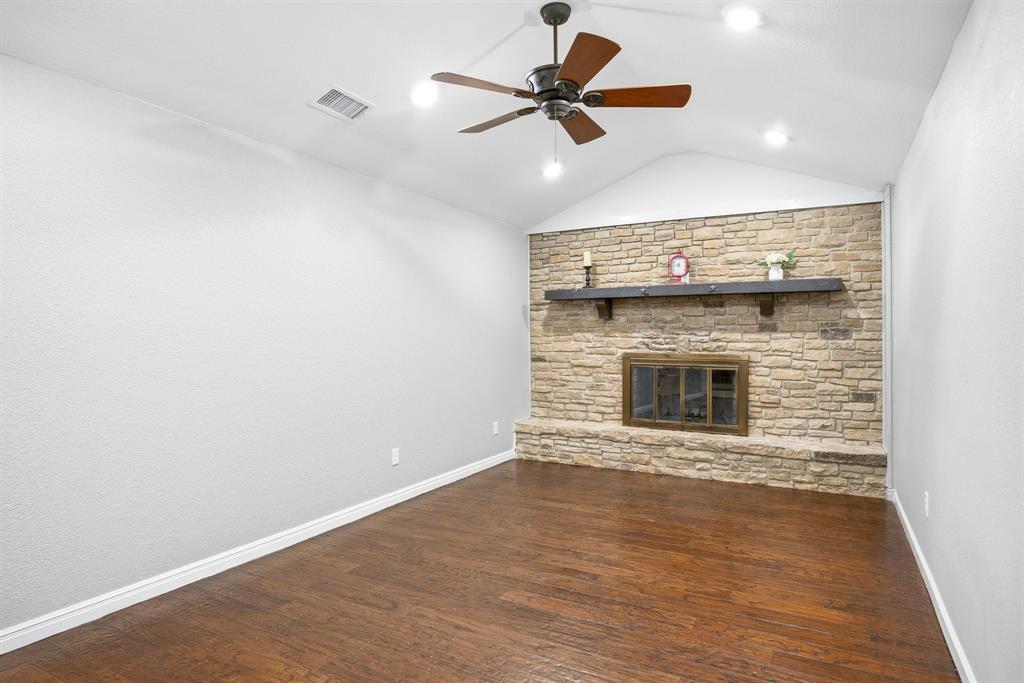 Decordova Bend Estate - Residential