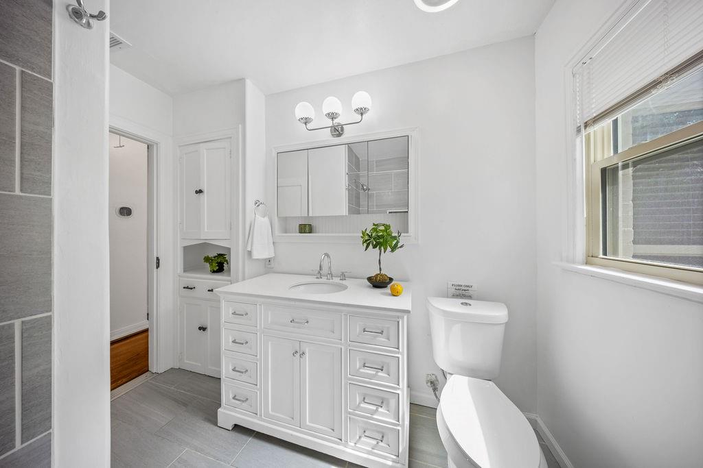 Greenville Crest 03 - Residential