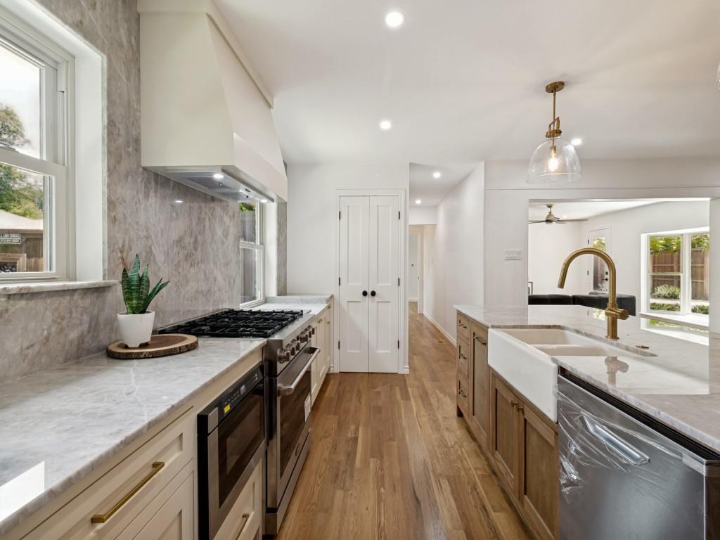 Merriman Manor - Residential